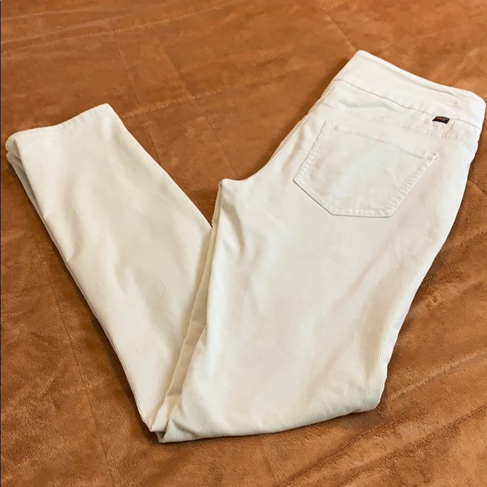Jag Corduroy 4